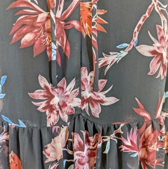 By Together Floral Semi Sheer Drop Waist Maxi Dress in Black Size L NWT - Picture 3 of 9